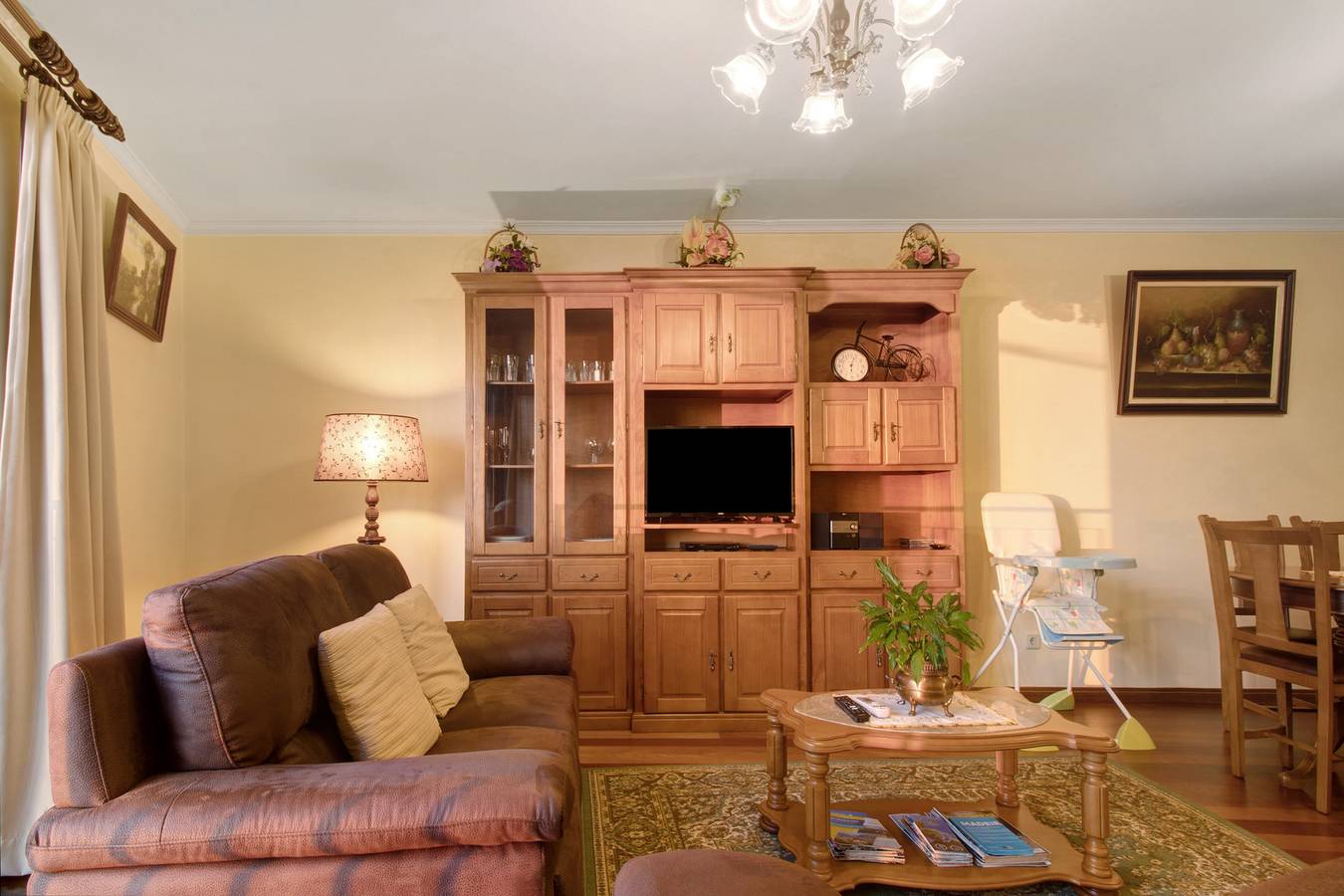 Hel lägenhet, Holiday Apartment "Palheiro Residence Familiar 1" with Sea View, Balconies & Wi-Fi in Lazareto, Funchal (Santa Maria Maior)