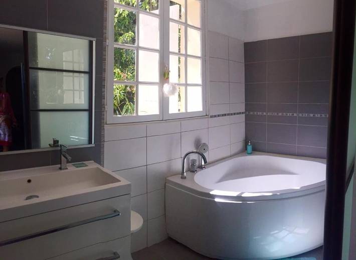 Villa pour 7 personnes, avec piscine et jardin à Orange - 2
