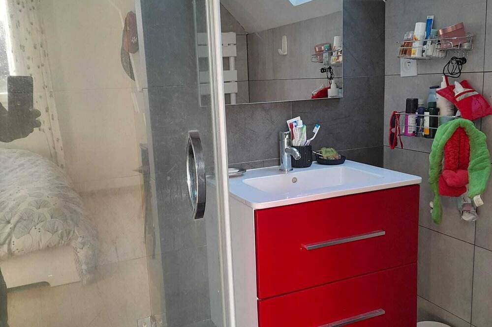 A dream location near Paris and the Château de Versailles! in Bougival, Yvelines