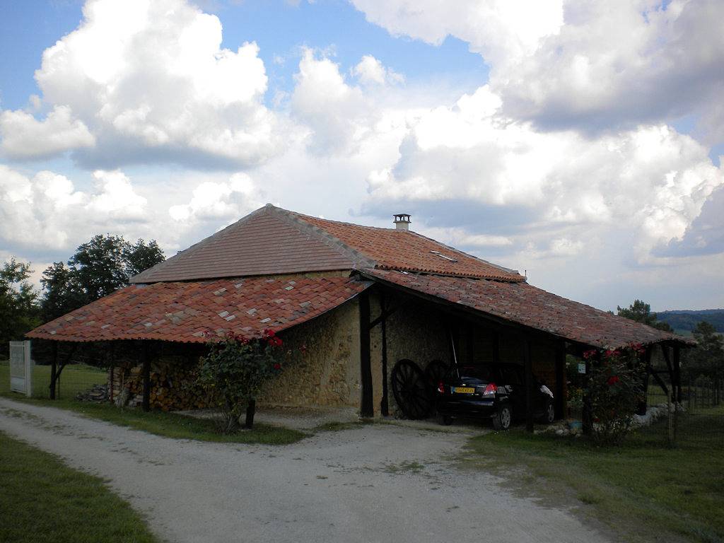 Gite La Bergerie (chambre climatisée) in Manzac-sur-Vern, Périgord Blanc