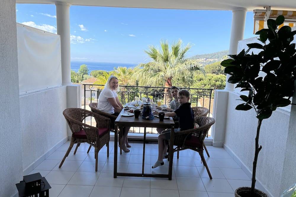 Pool , 150m to beach, seaview in Villefranche-sur-Mer, Nice region