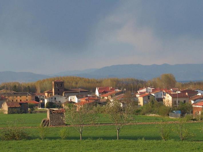 Casa rural para 12 personas, con jardín, Se admiten mascotas en Rioja Alta - 2