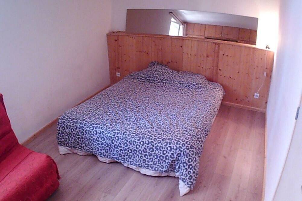 Blue\" guest house in town center. Free parking. Eco-logis. in Belfort, Territoire-de-Belfort