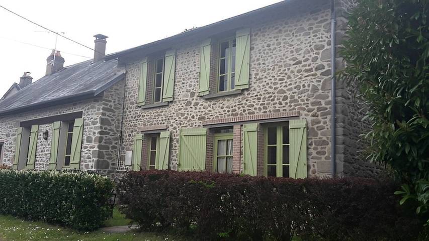 Chambre d’hôte pour 2 personnes, avec vue sur le lac et jardin, animaux acceptés