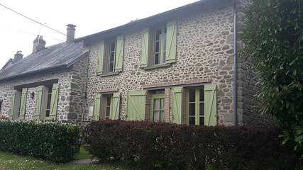 Chambre d’hôte pour 2 personnes, avec jardin et vue sur le lac, animaux acceptés dans la Creuse