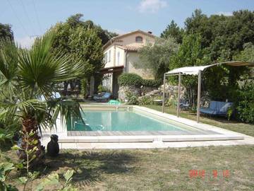 Chambre d’hôte pour 3 personnes, avec jardin à Mons (Var)