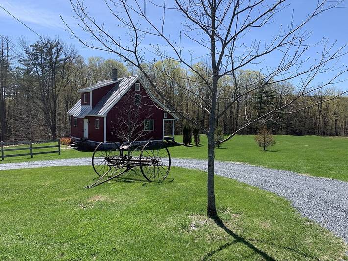 Holiday rental for 7 people, with hot tub and terrace as well as pool in Vermont