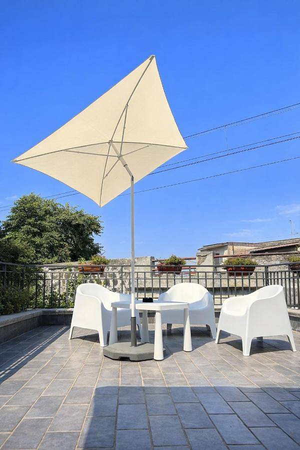 Chambre d’hôte pour 2 personnes, avec terrasse et jardin, animaux acceptés dans Sant'Anastasia