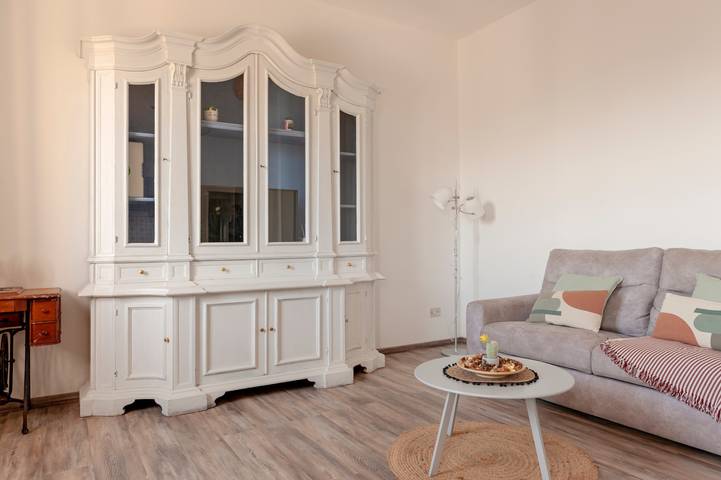 Hel lägenhet, ‘Tarallino House’ Apartment with Private Terrace, Wi-Fi & Air Conditioning in Montopoli in Val d'Arno, Pisa provins