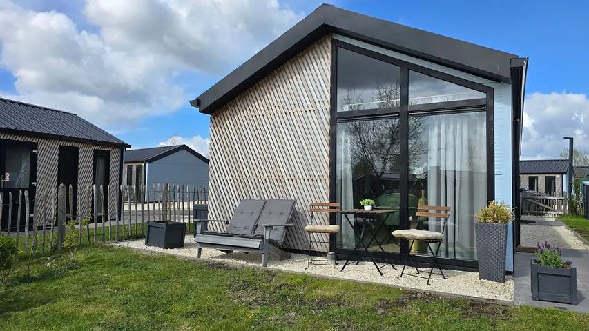 Ferienhaus für 4 Personen, mit Terrasse und Garten in Kampen