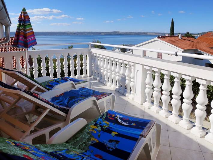 Ferienwohnung für 6 Personen, mit Terrasse in Maslenica