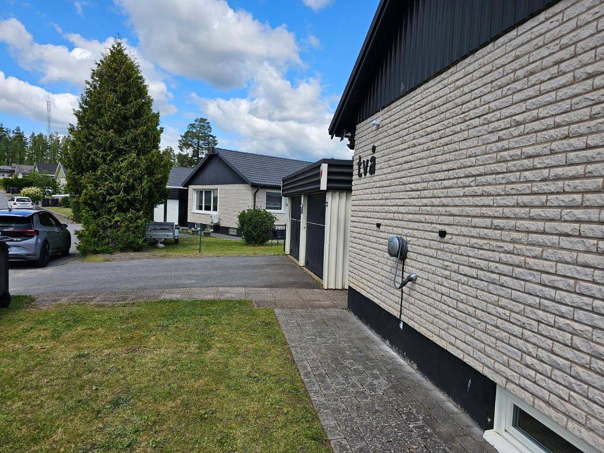 Villa for 10 persons with massage chair, sauna, billiard table and free electric vehicle station for electric cars in Hultsfred, Hultsfreds und Umgebung