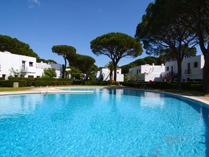 Casa de vacaciones para 6 personas, con piscina para niños además de jardín y piscina, Se admiten mascotas en Playa de Pals
