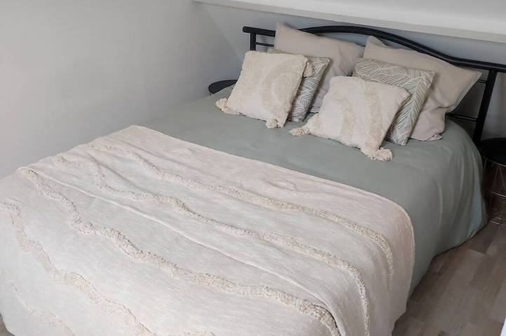 Location de vacances pour 6 personnes, avec piscine ainsi que terrasse et jardin à Coulogne - 2