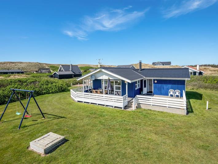 Ferieudlejning for 6 personer, med Jacuzzi og Terrasse samt Sauna i Årgab