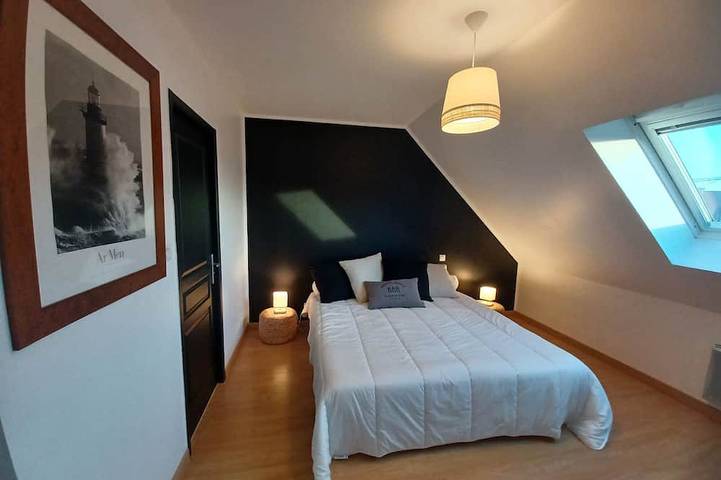 Location de vacances pour 8 personnes, avec jardin et terrasse dans Plage Kerurus Plouneour Trez - 4