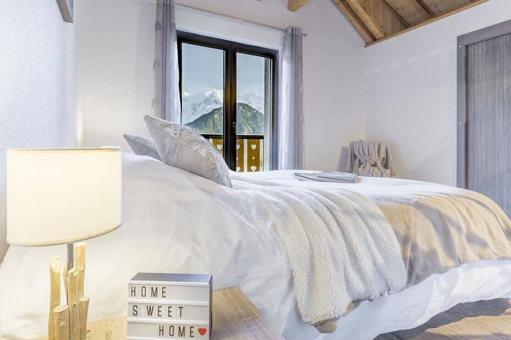 Les Edelweiss Mont-Blanc - Magnificent Chalet facing Mont-Blanc with Spa in Plateau d'Assy, Passy