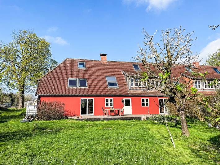 Ferienhaus für 10 Personen, mit Terrasse und Garten in Carinerland