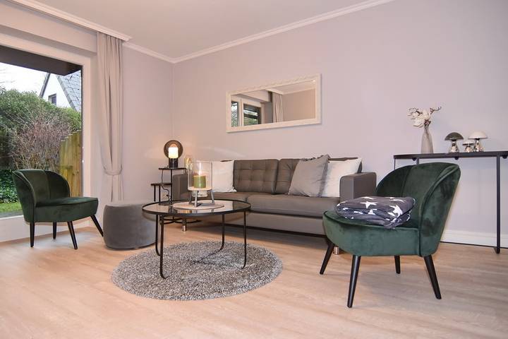 Ferienwohnung für 4 Personen, mit Terrasse und Sauna sowie Pool und Garten - 1