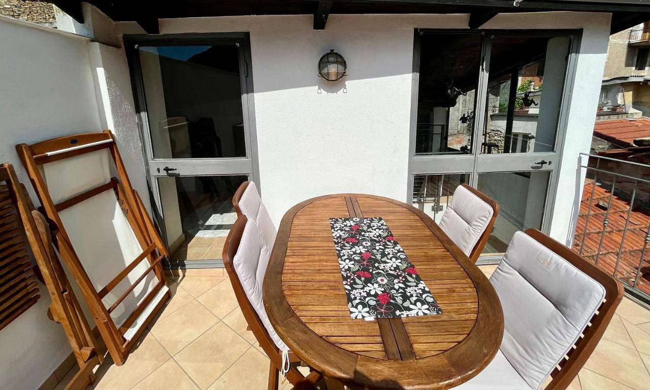 Ganze Wohnung, Casa Via Vezzargo in Badalucco, Riviera di Ponente