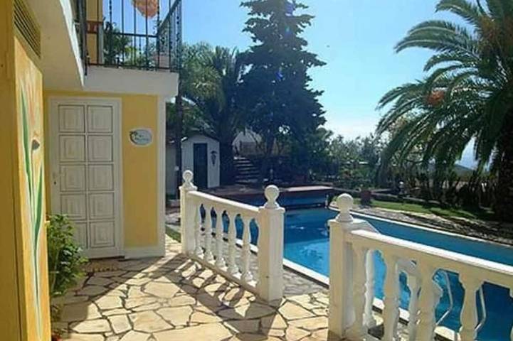Holiday apartment for 2 people, with pool and garden - 1