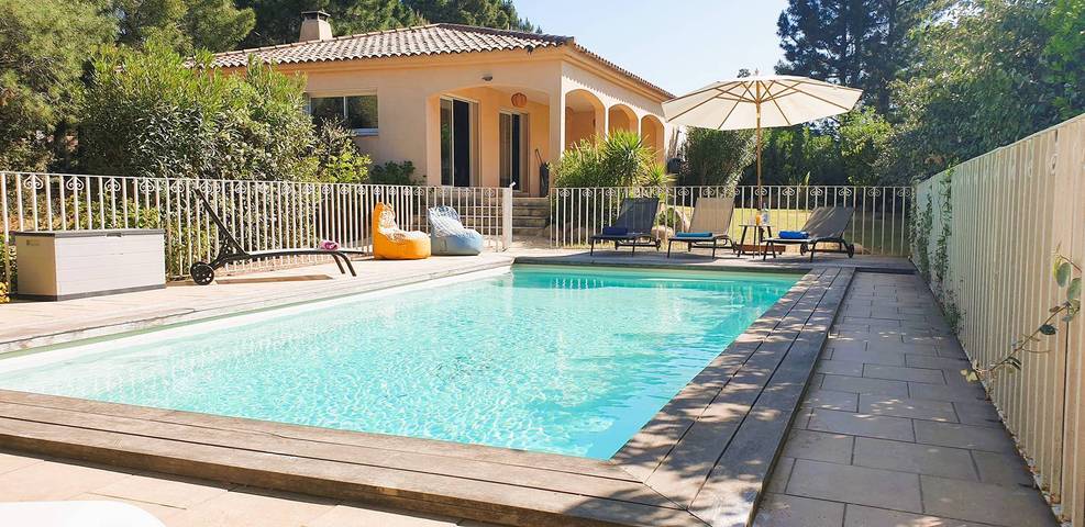 Appartement de vacances pour 10 personnes, avec jardin et piscine