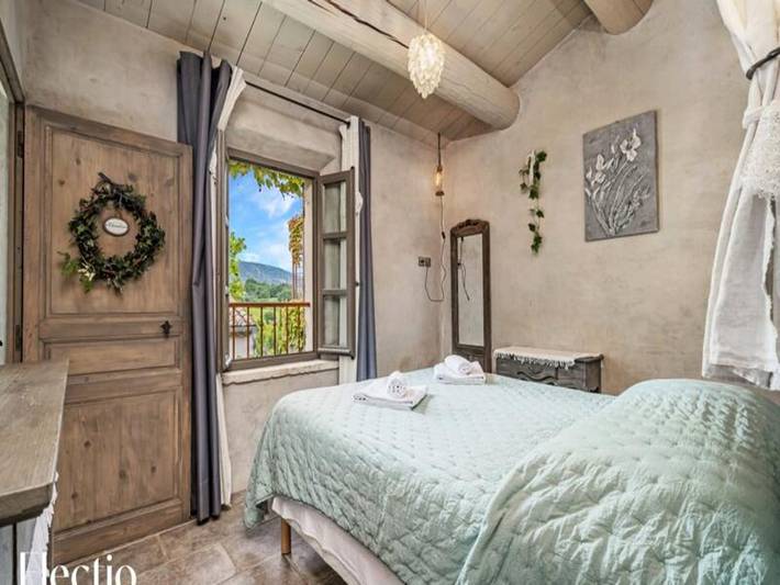 Gîte pour 4 personnes, avec piscine ainsi que balcon et jardin, adapté aux familles à Oppède - 4