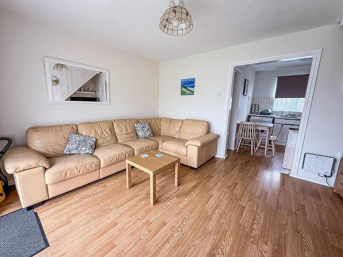 Three-Bedroom Chalet in Hemsby, Great Yarmouth