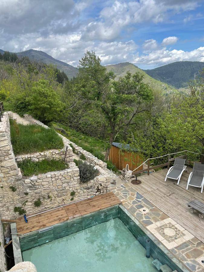 Maison de vacances pour 8 personnes, avec piscine ainsi que vue et jardin, animaux acceptés
