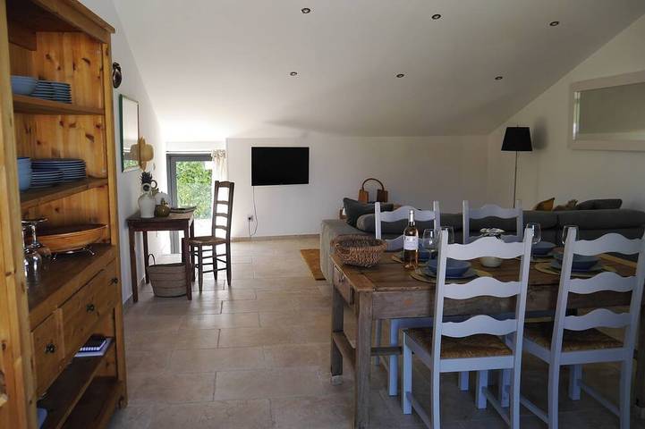 Agriturismo pour 4 personnes, avec jardin ainsi que piscine et terrasse