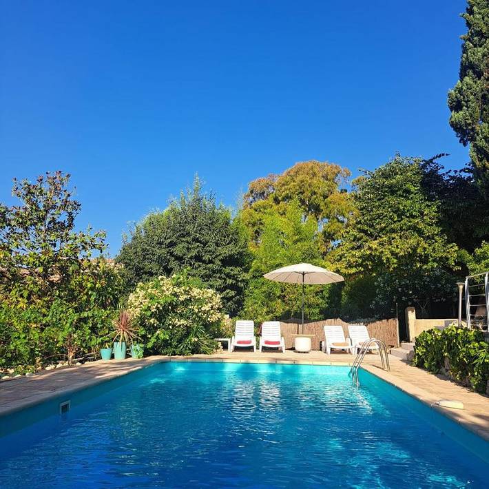 Chambre d’hôte pour 2 personnes, avec vue et terrasse ainsi que jardin et piscine à Grasse - 4