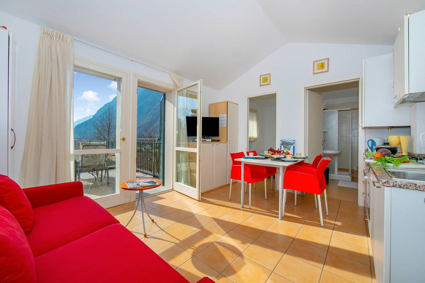 Ganze Wohnung, Ferienwohnung für 4 Personen mit Seeblick in Porlezza, Gemeinde Porlezza