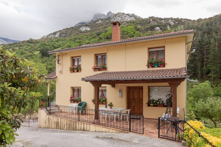 Maison de vacances pour 21 personnes dans Cantabrie