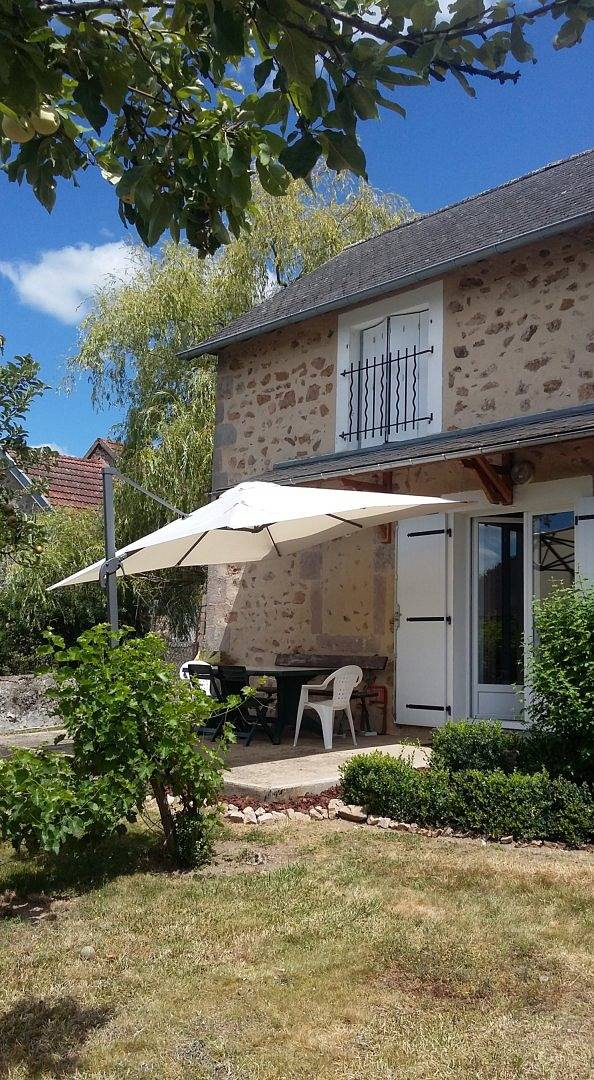 Gîte pour 4 personnes, avec terrasse et jardin, animaux acceptés dans Nièvre - 2