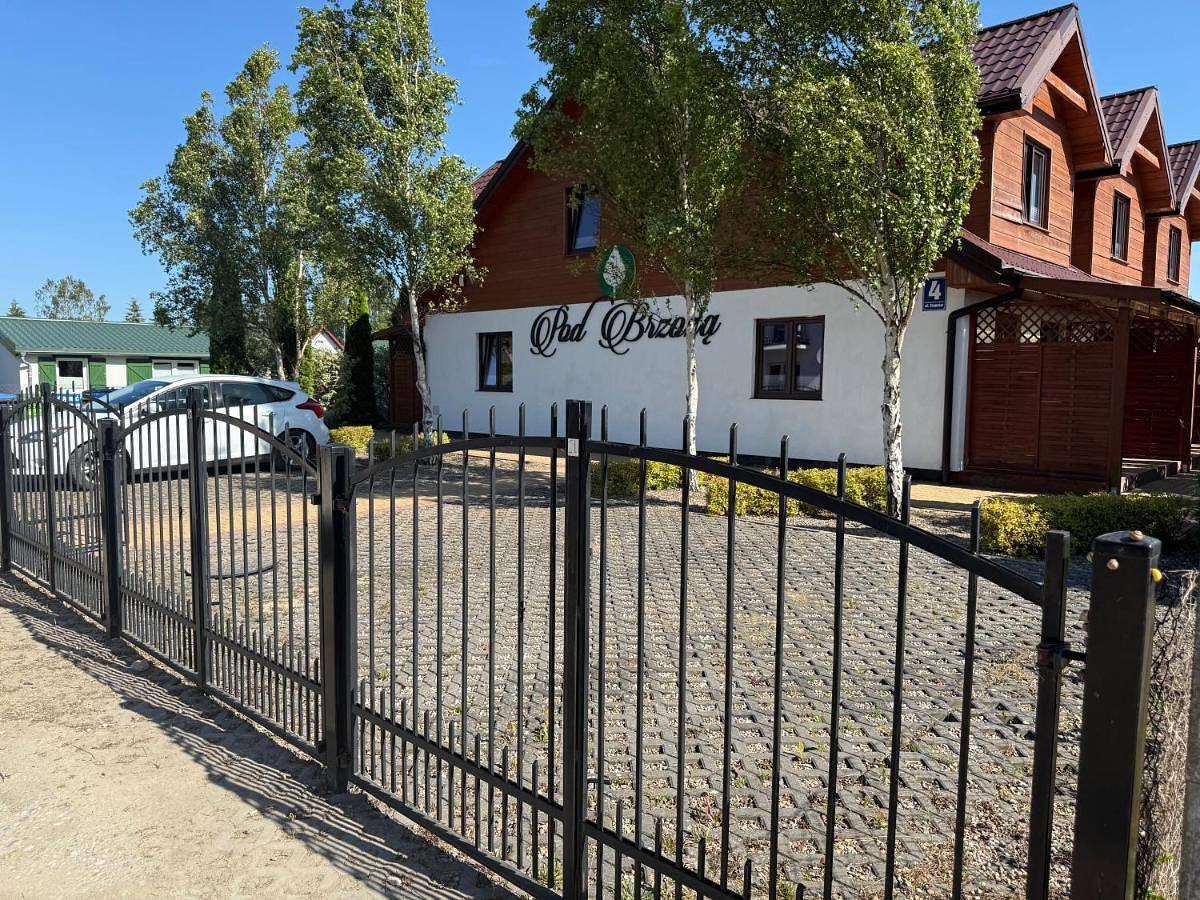 Pod brzozą in Mielno, Powiat koszaliński