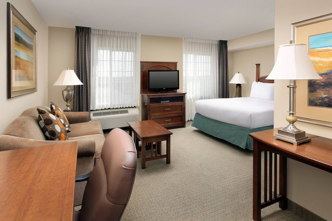 Ganzes Studio, Staybridge Suites North Brunswick in North Brunswick Township, New Jersey