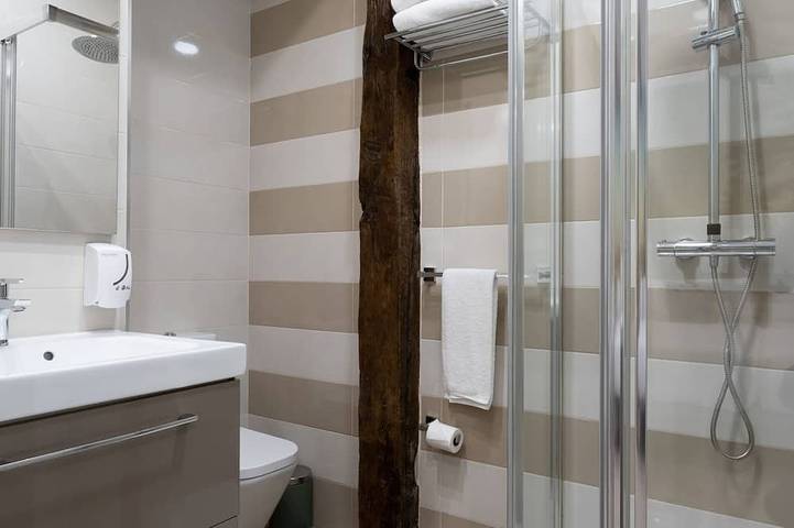 Appartamento intero, Appartamento-Lusso-Bagno privato-Vista strada-Amarillo in Santander, Costa cantabrica