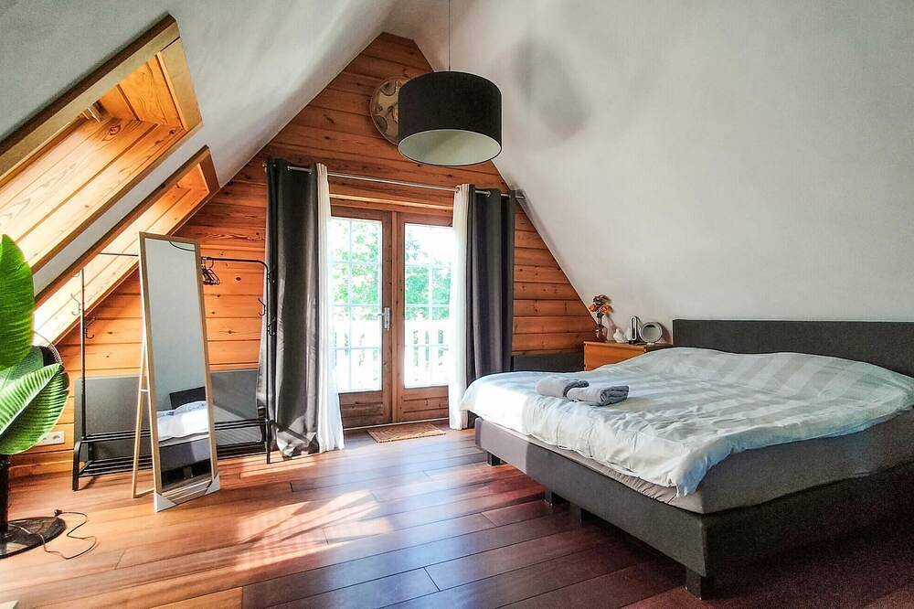 5 bedroom cozy home in Kropswolde in Hoogezand-Sappemeer, Groningen und Umgebung