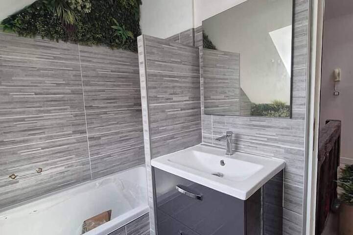 Gîte pour 2 personnes, avec balcon ainsi que sauna et jacuzzi à Verneuil-sur-Avre - 3