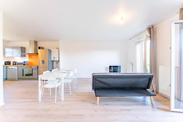 Location de vacances pour 8 personnes, avec jardin et terrasse à Plaisance-du-Touch - 2