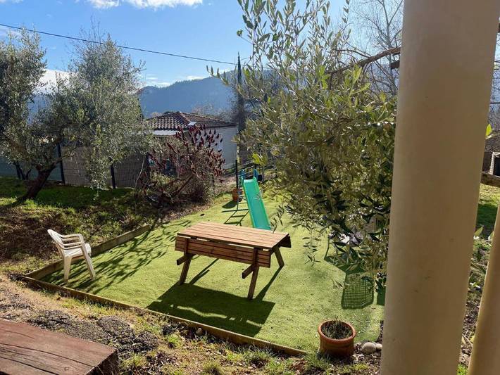 Location de vacances pour 6 personnes, avec vue et jardin dans Saint-Julien-en-Saint-Alban - 3