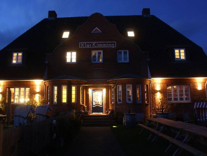 Ferienhaus für 4 Personen, mit Terrasse und Garten in Nebel - 2