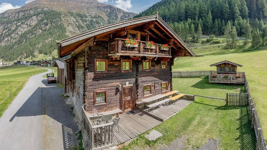 Ferienhaus für 18 Personen, mit Garten im Ötztal