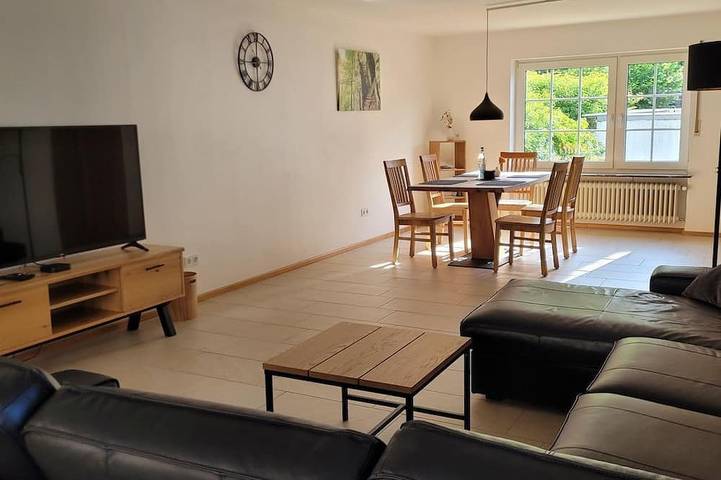 Ferienwohnung für 4 Personen, mit Balkon und Garten