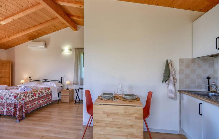 Appartamento intero, Appartamento Vista Mare con Wifi, AC, Parcheggio e Terrazza - 2km dalla Spiaggia in San Lorenzo della Costa, Santa Margherita Ligure