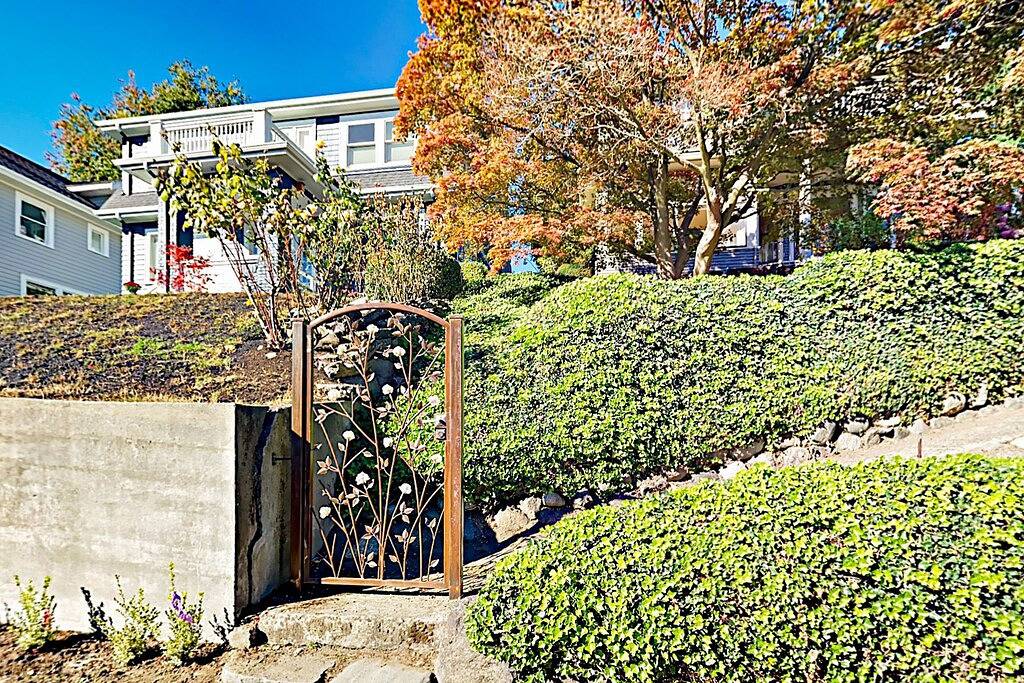 Ganze Wohnung, Charming Queen Anne Studio w/ Serene Garden, 1 Block to Kerry Park in Seattle, King County