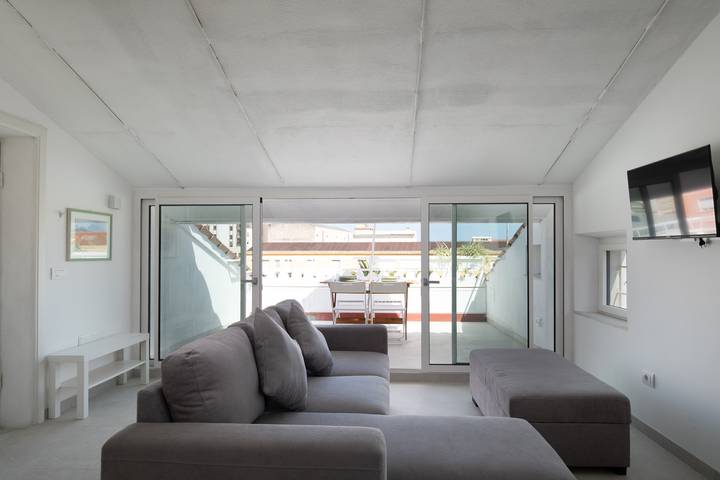 Appartamento intero, Romantic Apartment with Terrace by Wonderful Italy in Terranoa/Olbia, Olbia