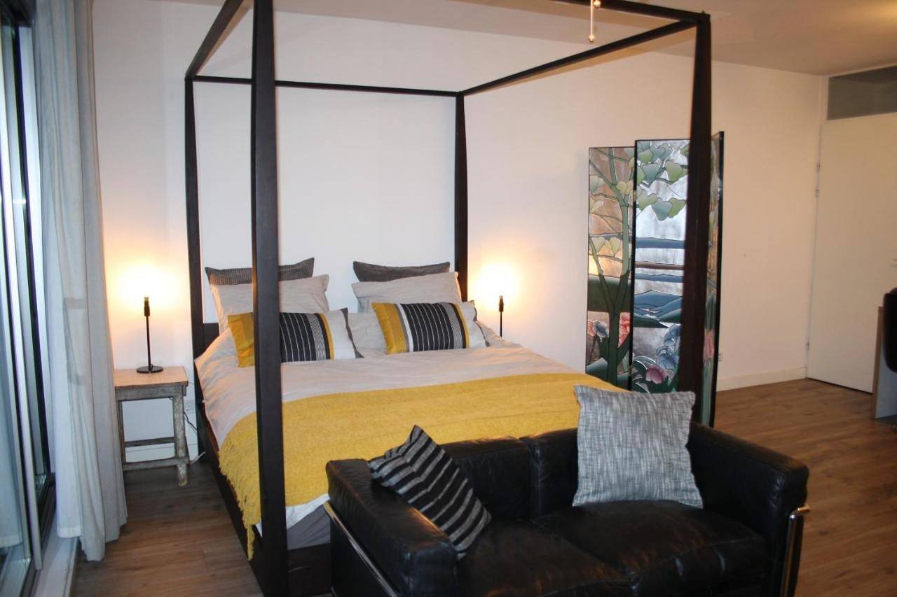 Geheel vakantieappartement, The Water Studio in Amsterdam Oost, Nederlandse kust