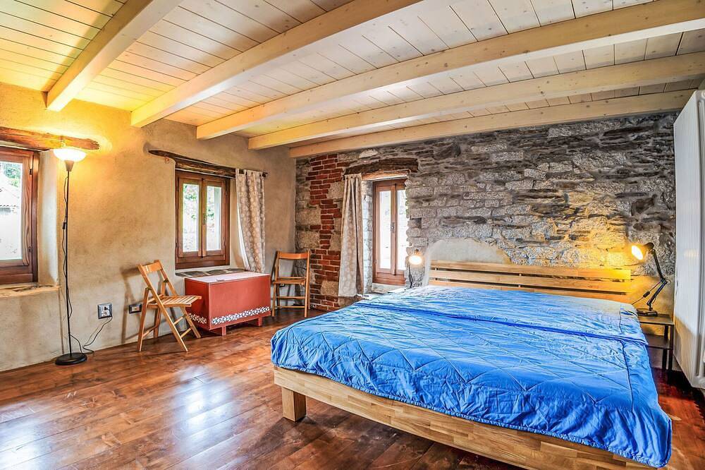 Il Glicine by Interhome in Mergozzo, Comune di Mergozzo