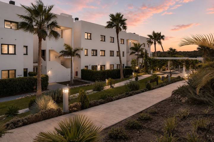 Apartamento de vacaciones para 4 personas, con piscina y jardín - 1